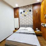 studio pre leasing and self user