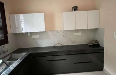 3bhk unfurnished semi furnished flat for rent