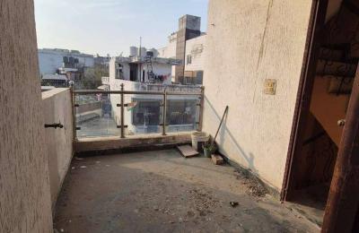 3bhk 3rd with roof for sale in Mansarover garden