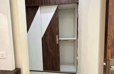 PREMIUM READY TO MOVE FLAT FOR SALE NEAR 200 FT AIRPORT ROAD