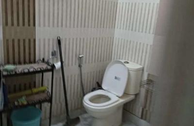 Semi furnished 3 BHK sector 27 only family